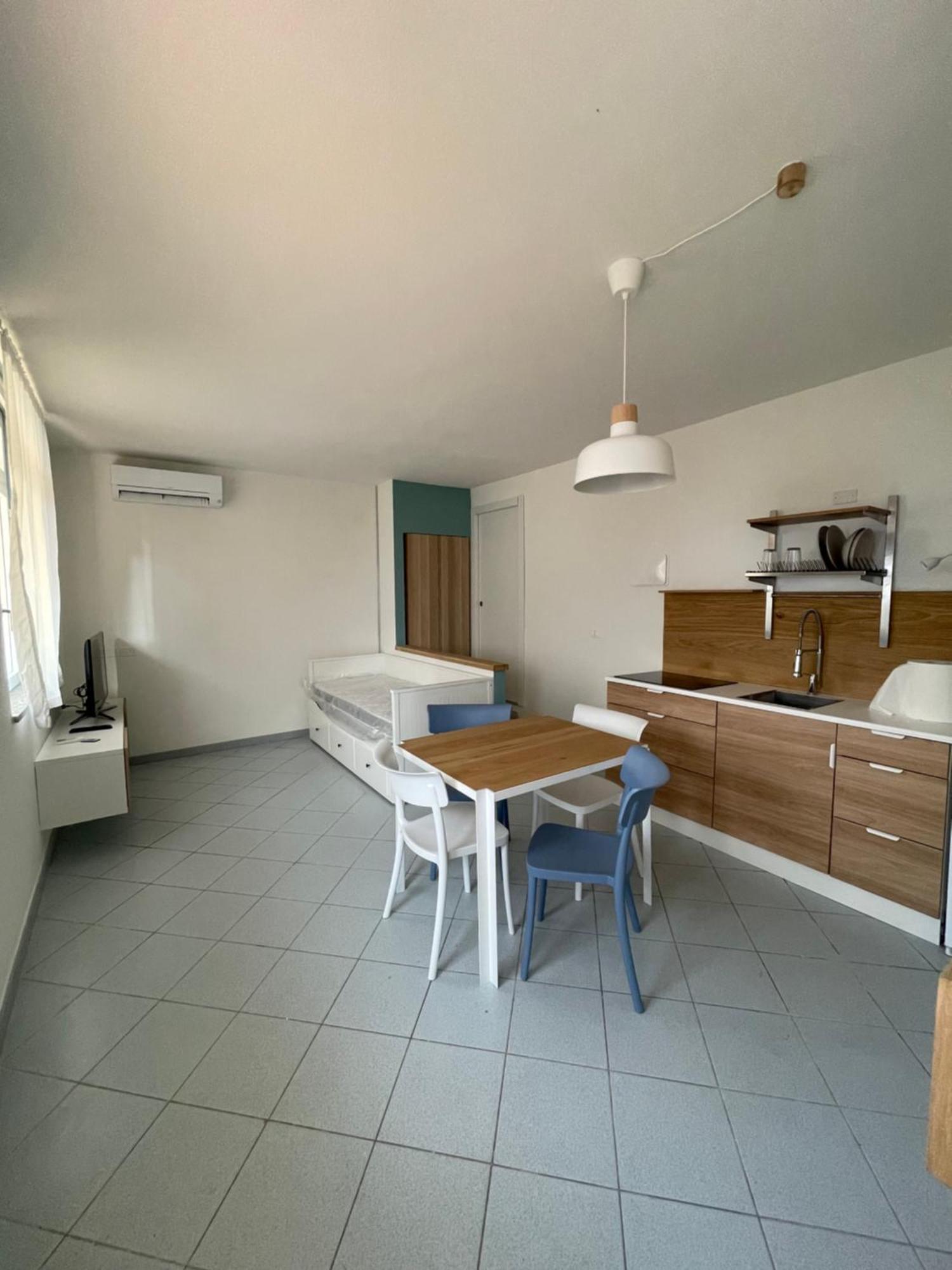 The Ugly Duckling Apartment Dormelletto Exterior foto